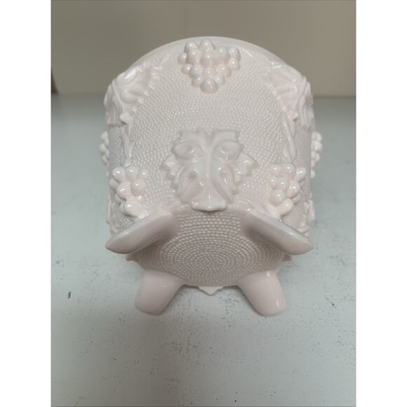 3.5”H Jeanette Shell Pink Milk Glass Hobnail Grape Pattern Footed Sugar Bowl Jar - Picture 4 of 5